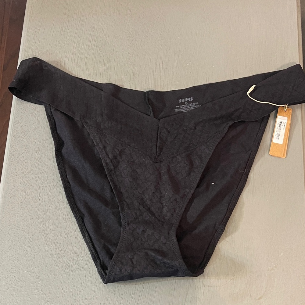 SKIMS Black Textured Bikini Bottom